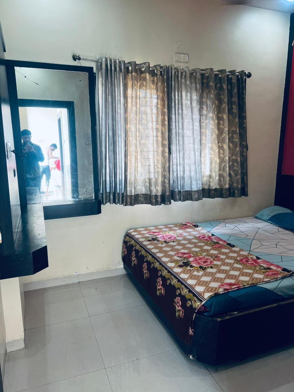 Hotel Sai Vasant Vihar Shirdi Dış mekan fotoğraf
